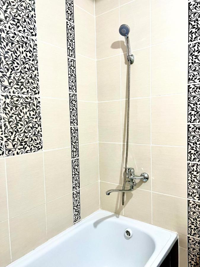 Hyat Apartment ビシュケク エクステリア 写真