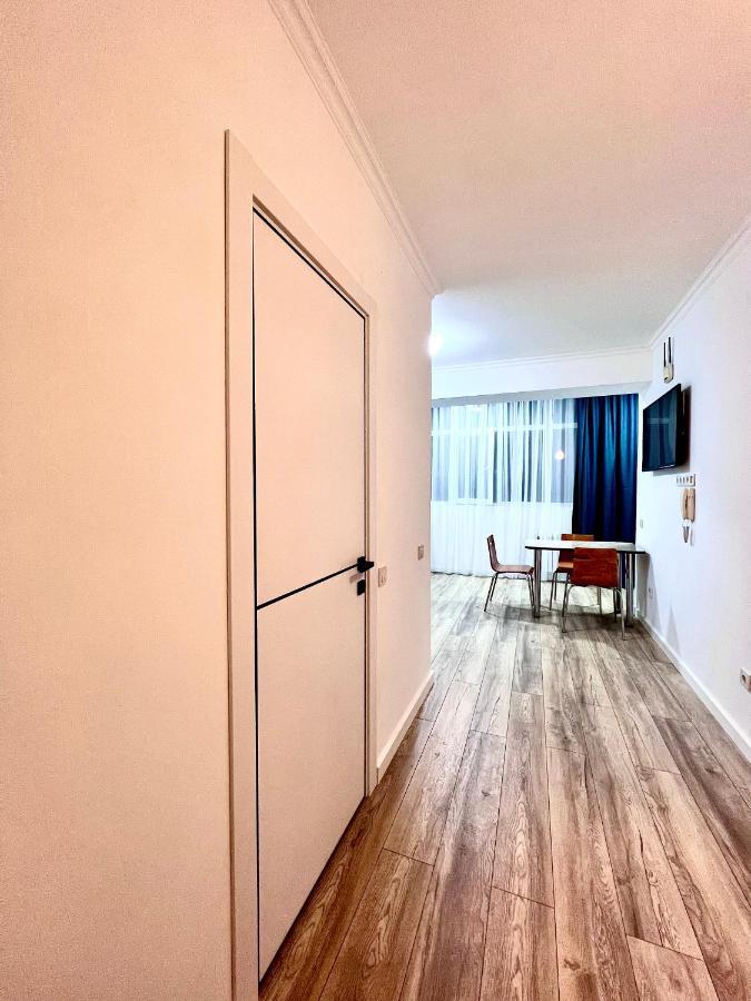 Hyat Apartment ビシュケク エクステリア 写真