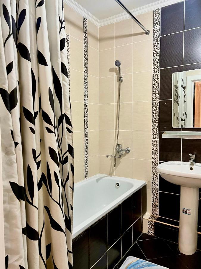 Hyat Apartment ビシュケク エクステリア 写真