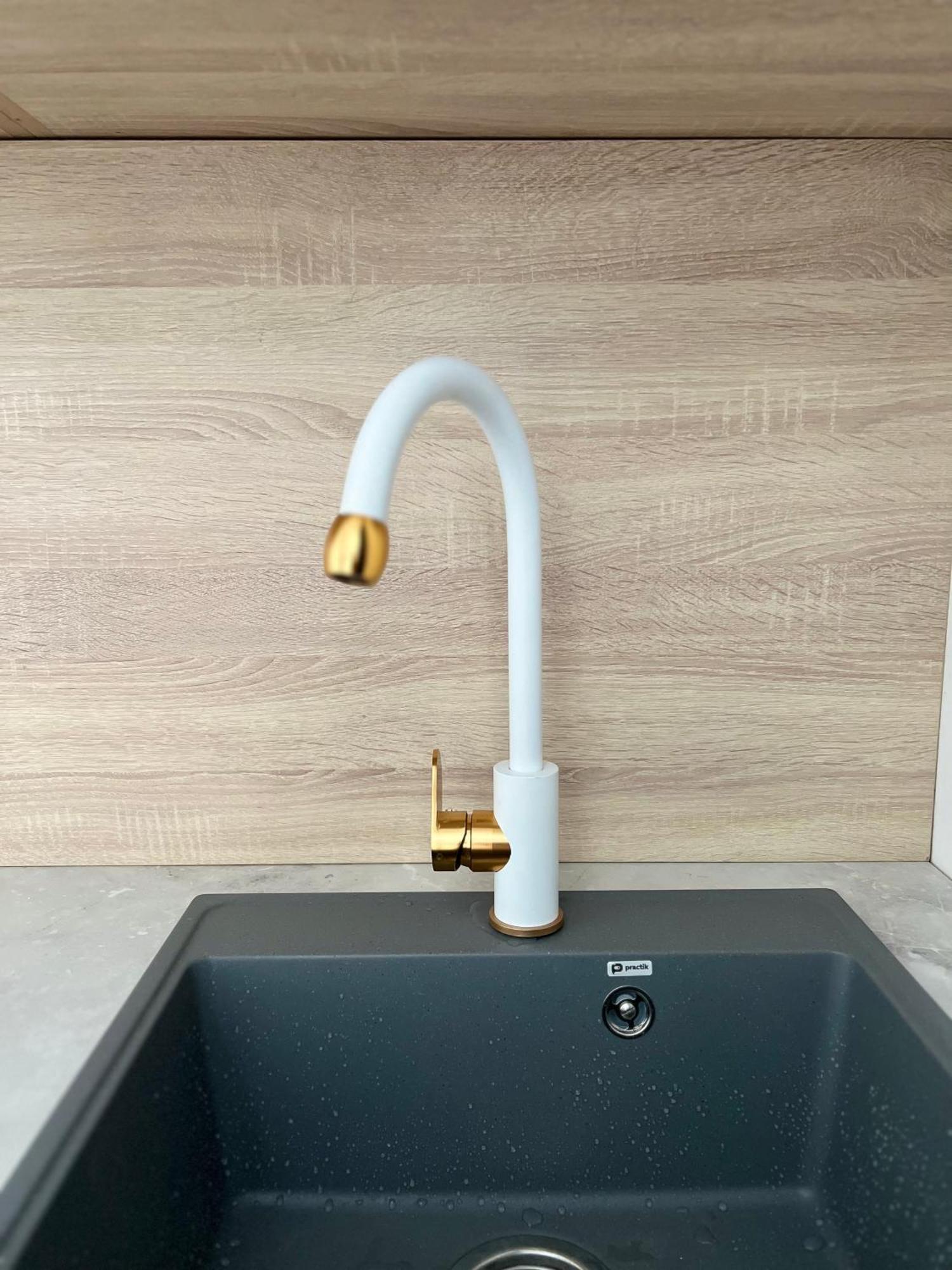 Hyat Apartment ビシュケク エクステリア 写真