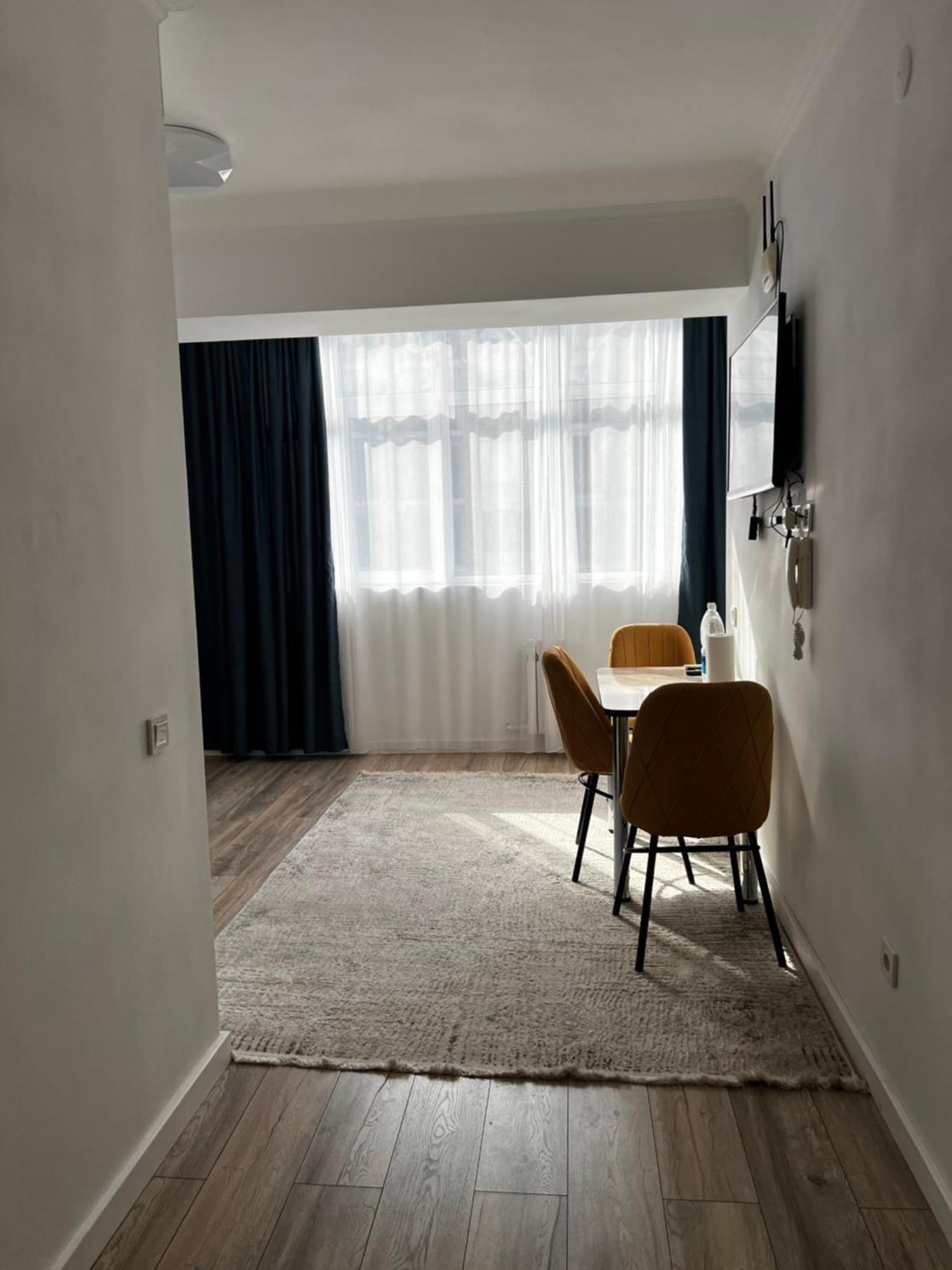 Hyat Apartment ビシュケク エクステリア 写真